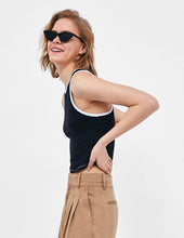 Load image into Gallery viewer, Top with Contrasting Trym