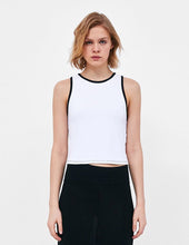 Load image into Gallery viewer, Top with Contrasting Trym